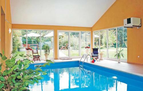 Herrenhaus Mit Pool