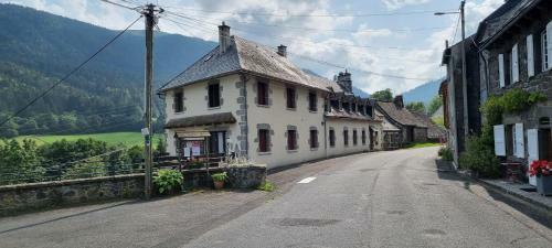 Hostal Au Coeur Du Volcantal