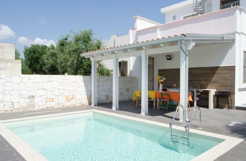 Villa Maria Con Piscina A Torre Colimena