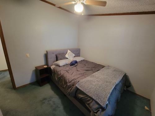 Camp Not Found - 3 Queen Bedrooms By The Lake
