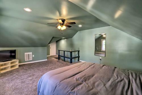 Dog-friendly Jim Thorpe Townhome With Fire Pit!