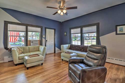 Dog-friendly Jim Thorpe Townhome With Fire Pit!