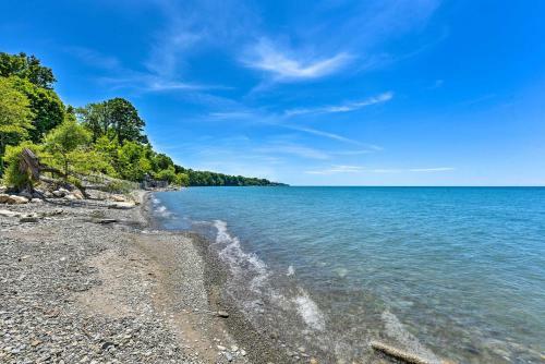 Charming Lake Erie Getaway Walk To Beach!