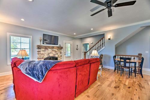 Charming Lake Erie Getaway Walk To Beach!