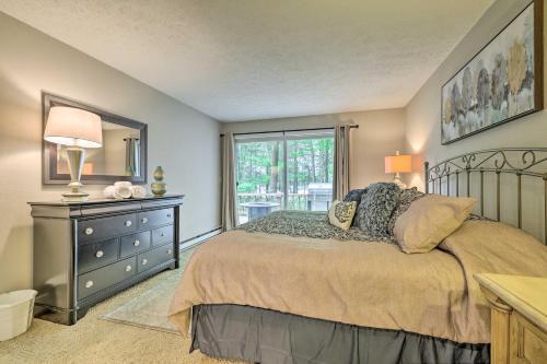 Lakefront Pocono Pines Paradise With Deck!