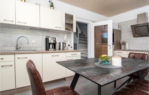Awesome Home In Th�r With Wifi And 2 Bedrooms #186