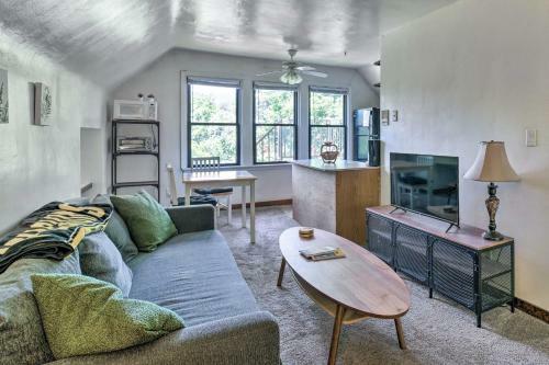 Apartamento Bright Pittsburgh Apt Near Shopping And Dining!