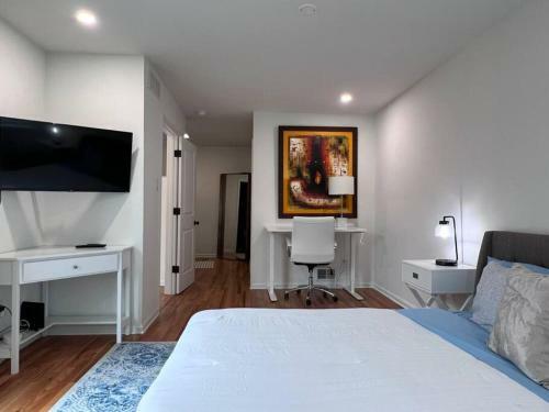 Apartamento Beautiful Townhouse With Patio & Deck (a)