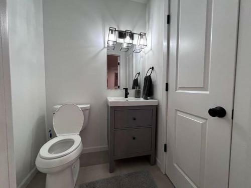 Apartamento Beautiful Townhouse With Patio & Deck (a)