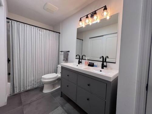 Apartamento Beautiful Townhouse With Patio & Deck (a)