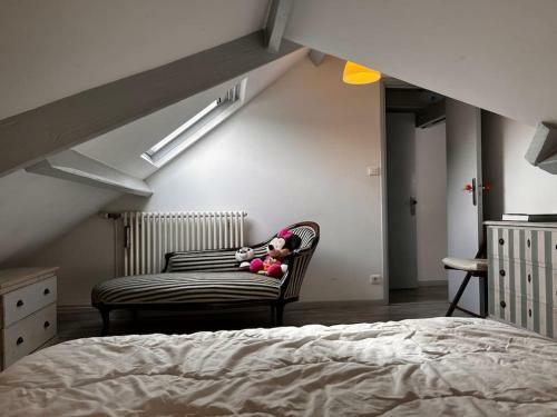 Agr�able Maison De Ville Avec Chemin�e Et Jardin