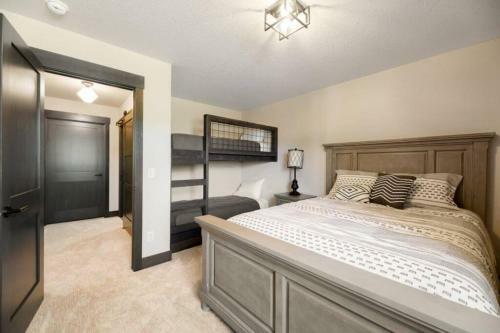 24 Karat Loge At Terry Peak