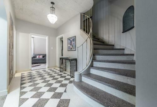 Apartamento Knoxville's Historic Tile House, Private Pool!
