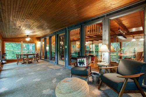 Quietside Cabin Grill Fire Pit Fireplace