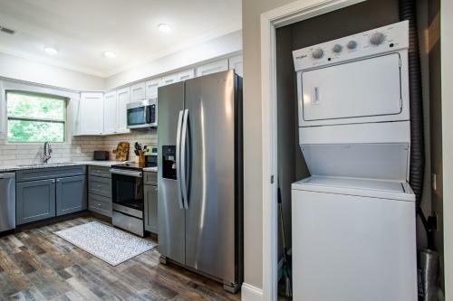 Charming Cades Cove Condo - Community Amenities