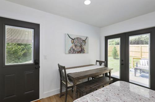 Music City Cozy Cottage