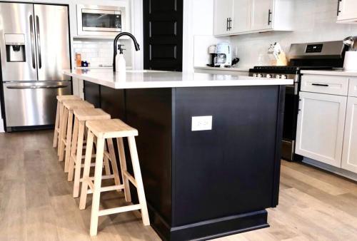 Nashvilla. A Luxe Escape + 3 Miles To Downtown.