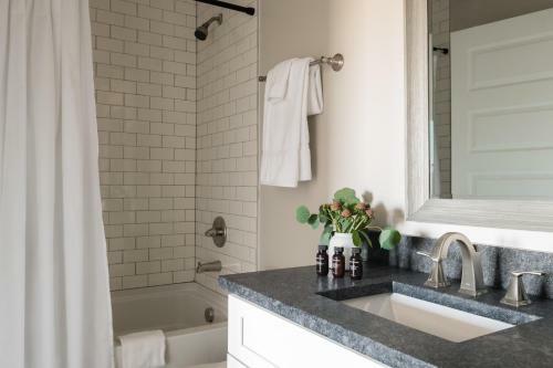 Brooks By Avantstay Beautifully Designed Spaciousnashville Condo