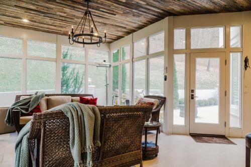 The Above Nashville Ridgetop Estate