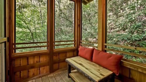 The Cedar In Treehouse Grove At Norton Creek