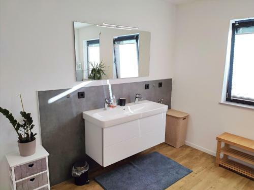 Apartamento Ferienwohnung In Der Rh�n - Neubau 2021