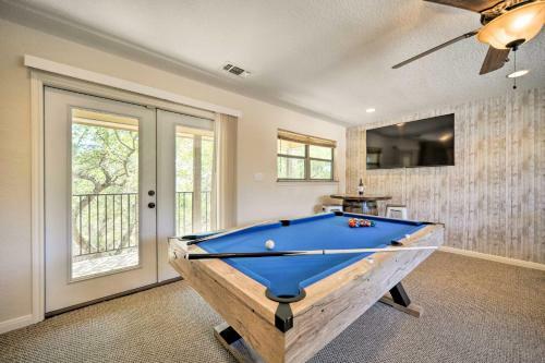 Luxe Canyon Home Decks, Hot Tub And Lake Views