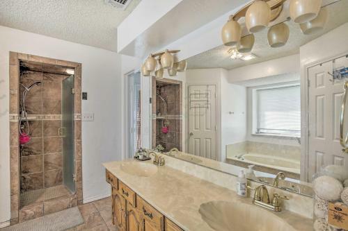 Pet-friendly Garland Home Golf Course View!