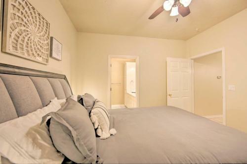 Lovely Hawkins Home With Patio And Hangar Garage!