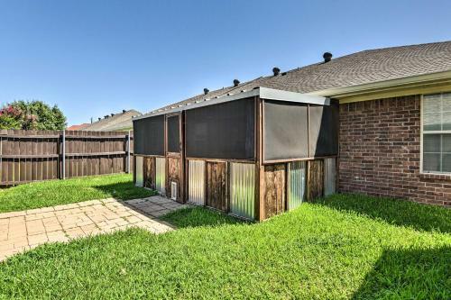 Granbury Home Screened Porch Less Than 2 Mi To Beach