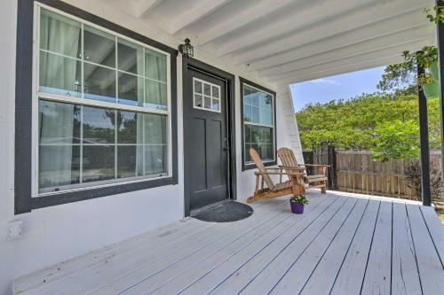 Cozy Granbury Retreat With Yard - Walk To Lake!