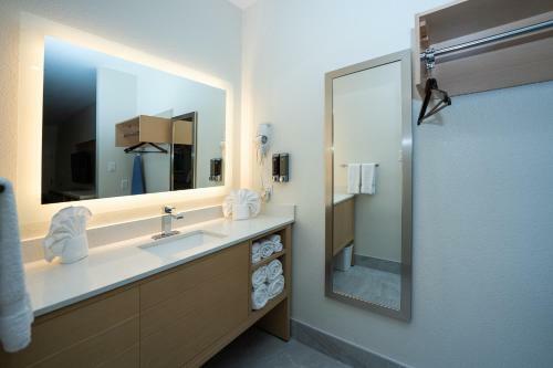 Hotel Palace Inn Blue-iah East