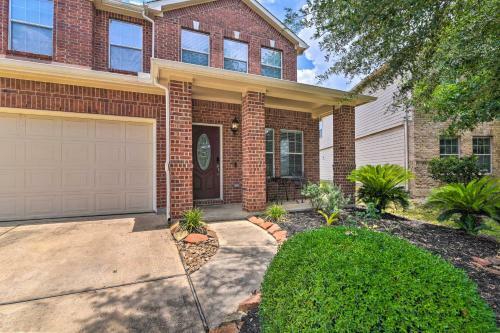 Convenient Katy Retreat - 27 Mi To Houston!