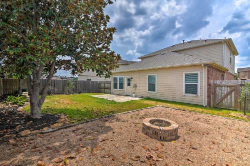 Convenient Katy Retreat - 27 Mi To Houston!