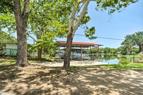 Waterfront Kingsland Home With Boat Dock And Slip