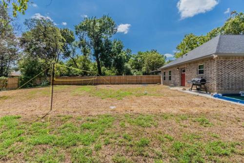 Modern 4 Br Near Downtown, Zoo