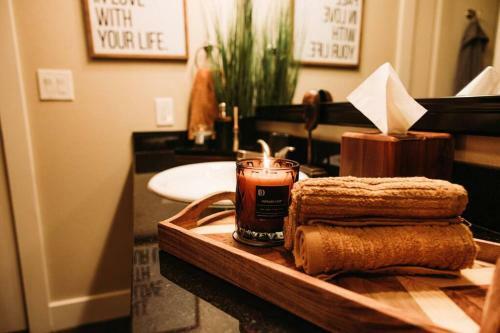 Apartamento Speakeasy And Come In. Designer Space W/ King Bed
