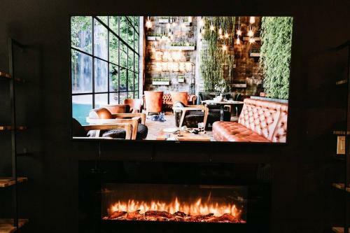 Apartamento Speakeasy And Come In. Designer Space W/ King Bed