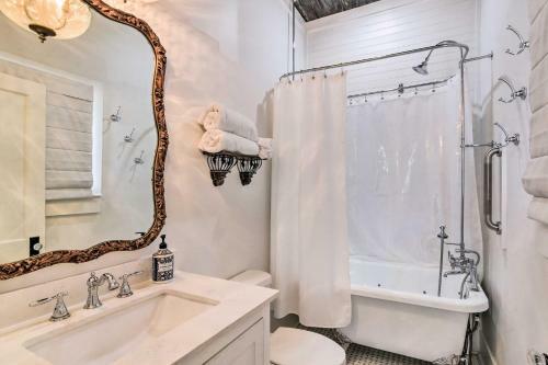 Historic Galveston Home Walk To The Strand!