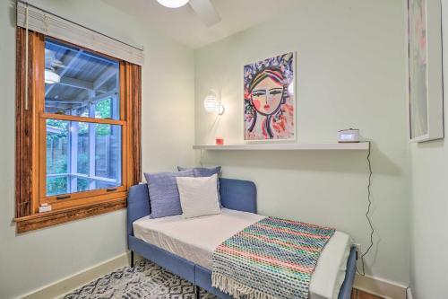 Central And Cozy Austin Abode About 2 Mi To Dtwn!
