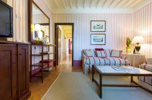 Hotel Castello Banfi - Il Borgo