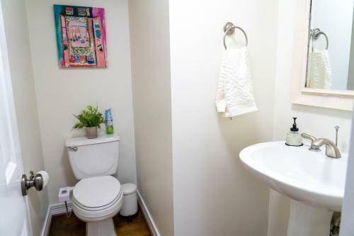 River Oaks, Elegant & Bright, Family Oriented, Spacious