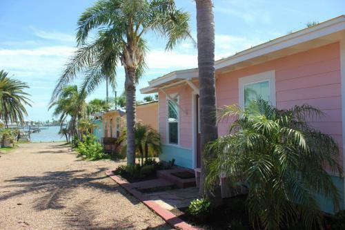 Coastal Cutie - Little Bay Cottage #3