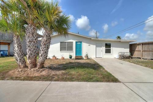 Seaflower - Cozy Beach Bungalow Home