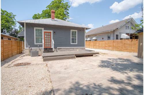 Comfy And Incredible Fenced 2br 2 Ba Near Downtown