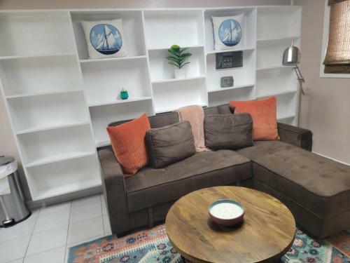 Madre Azul Bay House