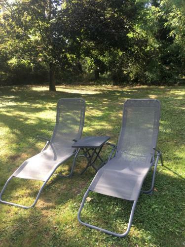 Hostal La Roulotte Des Bords De Sa�ne