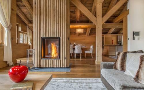 Chalet Rock And Stars