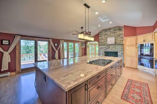 Spacious Wells Oasis With Decks On Little Lake!