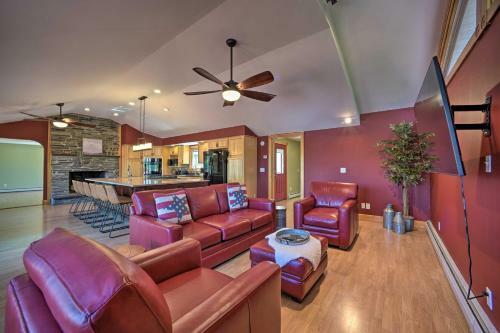 Spacious Wells Oasis With Decks On Little Lake!