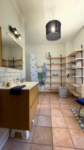Villa Au Beau Site � Proximit� De La Plage